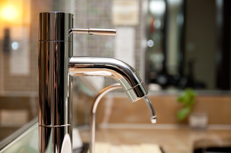 Sink Leaking Kennington